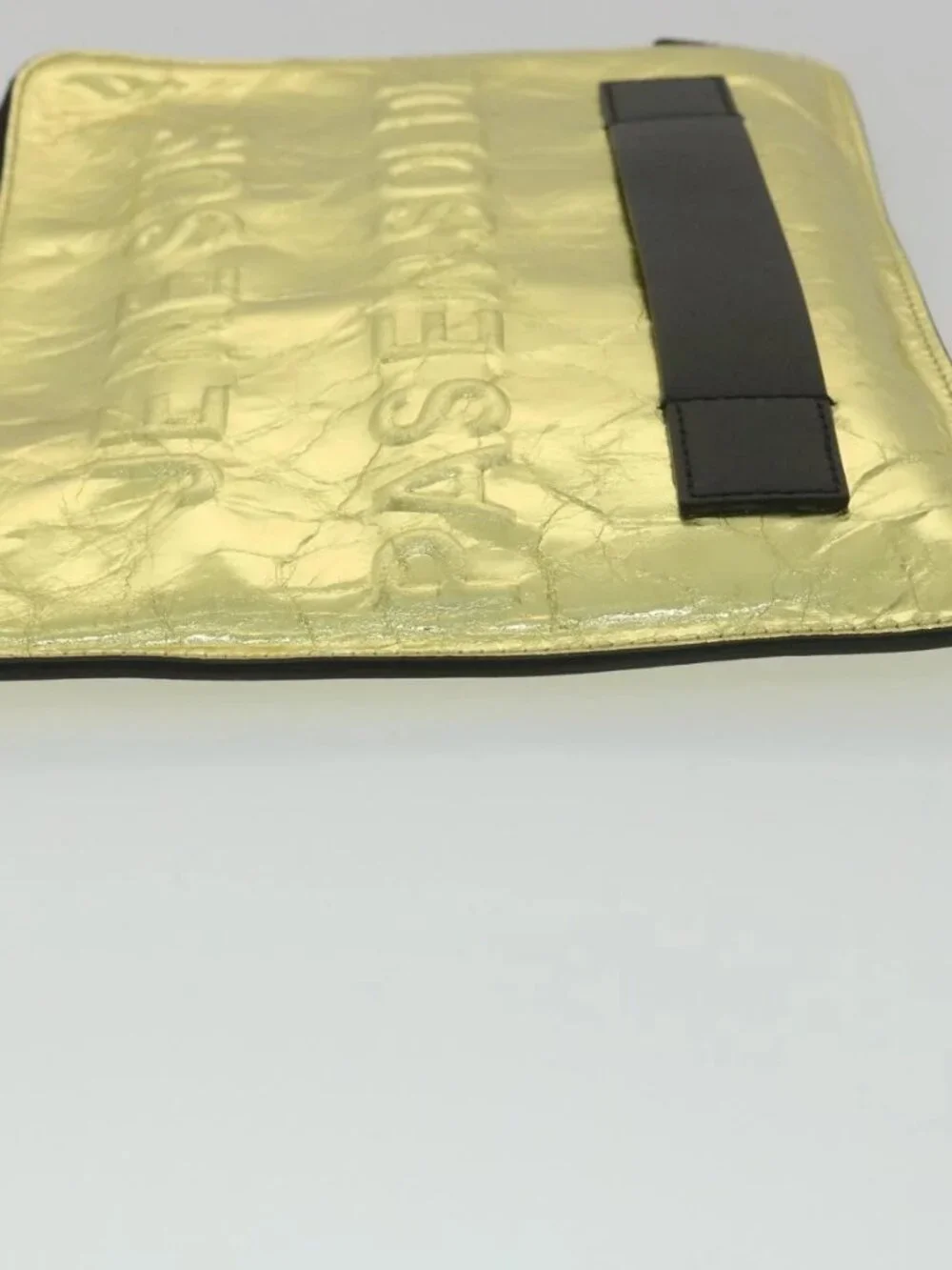 CHANEL Clutch Bag Metallic Leather Gold A82164 CC Auth 38172SAV